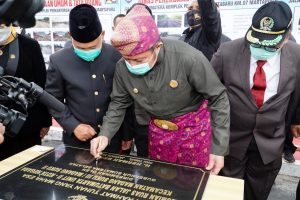 Herman Deru Resmikan Jembatan Pandan Agung