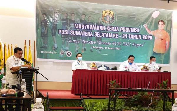 Ketua PBSI Sumsel, Amrullah, pada acara Mukerprov PBSI Sumsel di The Zuri Hotel Palembang, Minggu tanggal 31 Januari 2021.