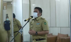 Gubernur Sumsel, Herman Deru, menghadiri langsung peluncuran Bantuan Tunai Seluruh Indonesia Tahun 2021 secara virtual dari Auditorium Graha Bina Praja Pemprov Sumsel, Senin, 4 Januari 2021. (MUSINEWS.ID/TRI) Gubernur Sumsel, Herman Deru, menghadiri langsung peluncuran Bantuan Tunai Seluruh Indonesia Tahun 2021 secara virtual dari Auditorium Graha Bina Praja Pemprov Sumsel, Senin, 4 Januari 2021. (MUSINEWS.ID/TRI)