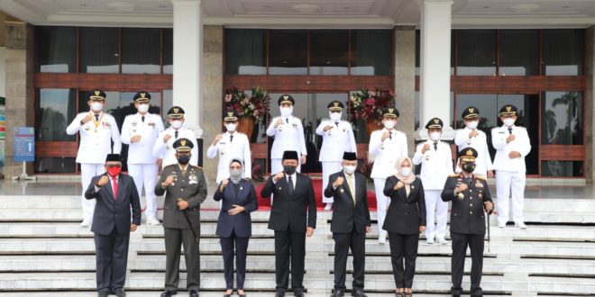 Herman Deru Ingatkan Bupati yang Baru Dilantik Fokus Urusi Rakyat