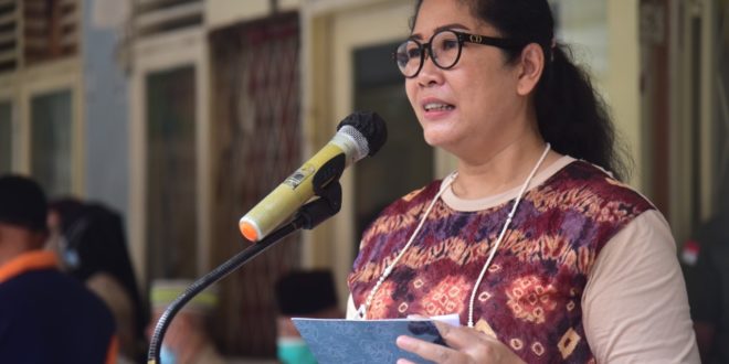 Ikuti Senam Bersama Lansia dengan Prokes Ketat