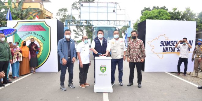 58 Item Proyek Infrastruktur Diresmikan, Warga Lahat Potong Sapi