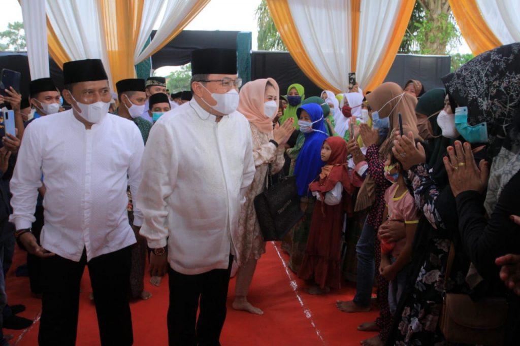 Bareng Ketua TP PKK Thia Yufada, Bupati Dodi Reza Safari Ramadan ke BayLen