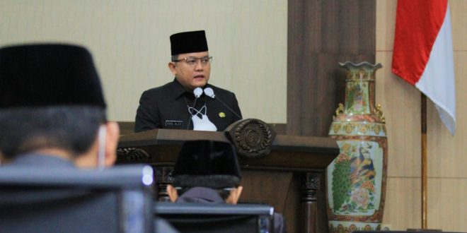 Bupati Dodi Reza Sampaikan Jawaban Terhadap Pandangan Umum Fraksi DPRD Muba