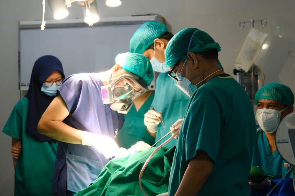 Operasi Bibir Sumbing Gratis, Puluhan Warga Sumsel Ucapkan Terima Kasih ke Bupati DRA