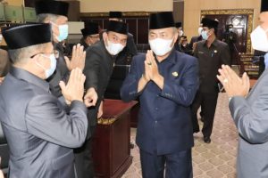 Tujuh Fraksi Sampaikan Pemandangan Umum Atas LKPD dan Rancangan Lima Perda