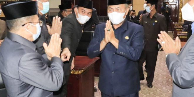 Tujuh Fraksi Sampaikan Pemandangan Umum Atas LKPD dan Rancangan Lima Perda
