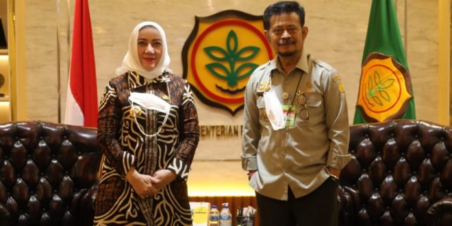 Bupati Musi Rawas foto bersama Menteri Pertanian Republik Indonesia