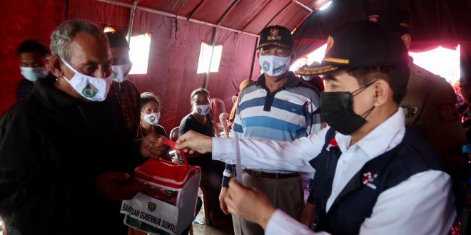 Sekda Tinjau dan Salurkan Bantuan Pemprov