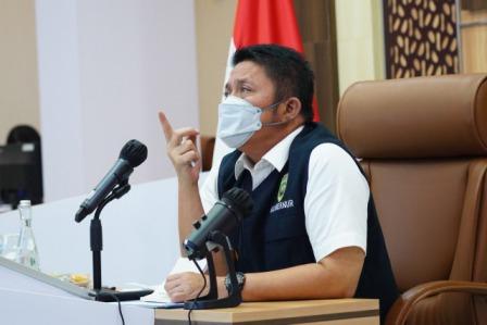 Gubernur Sumsel H Herman Deru mengharapkan pada Pemerintah Pusat agar dapat memasukan proyek pembangunan infrastruktur di Sumsel menjadi proyek superprioritas utamanya dalam percepatan pembangunan pelabuhan Tanjung Carat.