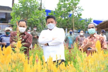 H Herman Deru mengapresiasi langkah para pengusaha yang terus berupaya menciptakan lapangan kerja baru bagi masyarakat