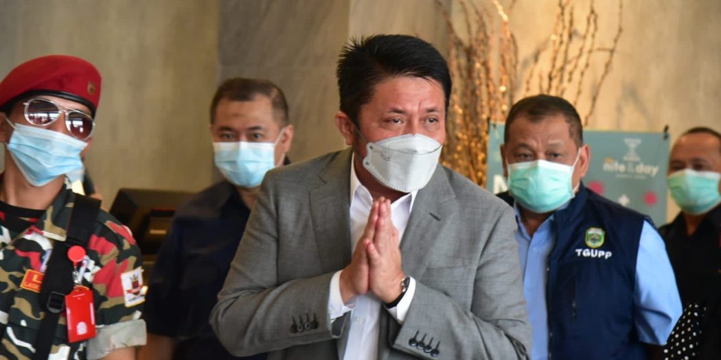Tinjau Vaksinasi bagi Anggota Laskar Merah Putih