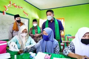 Gubernur Launching Percepatan Vaksinasi Santri Ponpes Se-Sumsel. (Foto : Humas Prov. Sumsel)