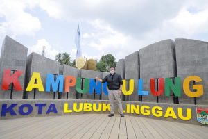 Berhasil Sulap Kampung Kumuh Jadi Destinasi Wisata Baru. (Foto : Humas Prov. Sumsel)