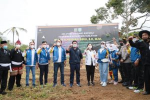 H. Herman Deru Bantu Pembangunan Padepokan Perdana PSHT di OKU Selatan