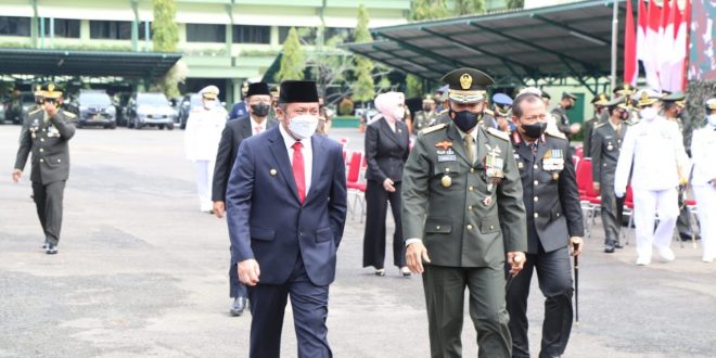 Hadiri Upacara Peringatan HUT TNI Ke 76 Tahun. (Foto : Humas Prov. Sumsel)