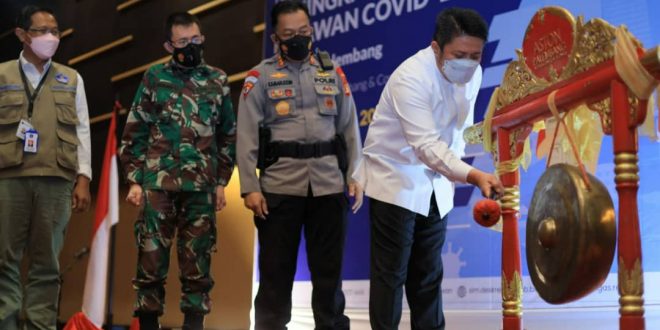 H. Herman Deru menyebut tingkat kesadaran masyarakat Sumsel untuk mengenakan  masker telah mencapai 80 persen. (Foto : Humas Prov. Sumsel)