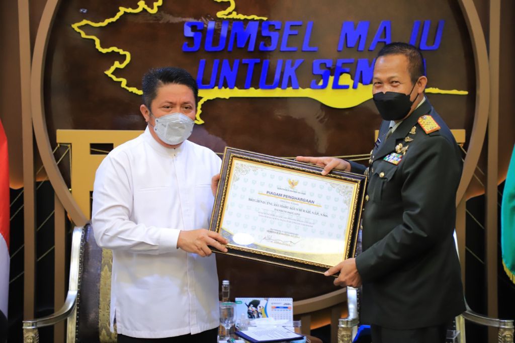 H. herman Deru Restui Cabor Judo Ikut Ajang Porprov. (Foto : Humas Pemprov)