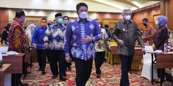 Gubernur dan Wagub Pimpin Ratas Bersama Pajabat Dilingkungan Pemprov Sumsel. (Foto : Humas Prov. Sumsel)