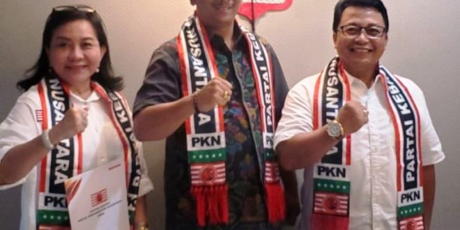Hj. Lucianty dan Saiful Islam bersama Ketua Pimnas PKN, Gede Pasek Suardika.