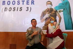 Wali Kota Pagar Alam Terima Booster Vaksin Dosis Ketiga