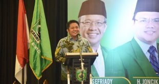 Hadiri Pelantikan Majelis Wilayah KAHMI Sumsel. (Foto : Humas Prov. Sumsel)
