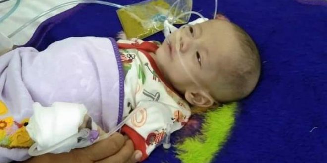 Zacky Rafaasaa (3 bulan) putra dari Alan Budi Kusuma dan Santi Dahlia Warga Kecamatan Betung Kabupaten Banyuasin yang menderita Intususepti atau Usus Terlipat. (foto : SMSI Banyuasin)