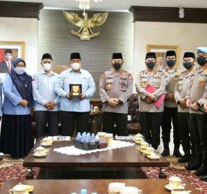 Jajaran Badan Komunikasi Pemuda Remaja Masjid Indonesia bertemu dengan Kepala Kepolisian Republik Indonesia membahas pelaksanaan Festival Anak Sholeh Indonesia ke XI Tingkat Nasional. (foto : SMSI Sumsel)