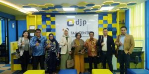 Rekto Universitas Bina Darma, Dr. Sunda Ariana, M.Pd., M.M., bersama para Wakil Rekto, melakukan kunjungan kerja sama ke Universitas Gunadarma pada hari Senin tanggal 4 April 2022. (foto : Humas Universitas Bina Darma)