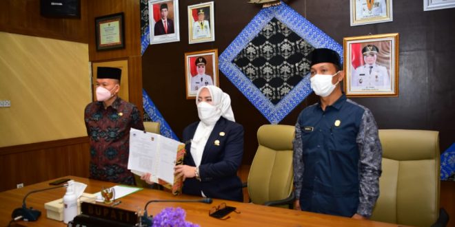 Bupati Kabupaten Musi Rawas, Hj. Ratna Machmud, mendukung penuh Musi Rawas Jadi Smart City. (foto : SMSI Sumsel)