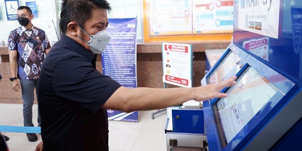 Gubernur Provinsi Sumatera Selatan, Herman Deru. (foto : detiksumsel.com)