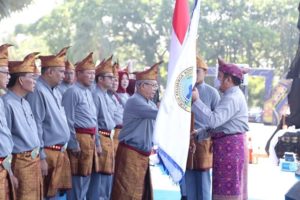 H. Herman Deru mengukuhkan kepengurusan FOKKU Periode 2022-2027 di Griya Agung Palembang, pada hari Minggu (29/5).