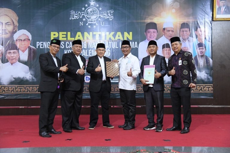 Pengurus PCNU Kota Palembang yang baru saja dilantik. (foto : Instagram.com/pcnu_palembang)