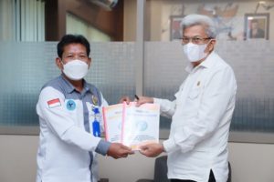 Wakil Gubernur Sumsel H. Mawardi Yahya (MY) menerima audiensi Forum Pendamping Usaha Masyarakat Putra Putri Sriwijaya Sumsel, di ruang kerjanya, pada hari Selasa (26/4). (Foto : Humas Prov. Sumsel)