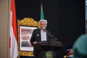 hadiri Milad ke-43 sekaligus wisuda ke-72 Universitas Muhammadiyah Palembang (UMP), di Grand Ballroom Hotel Wyndam, pada hari Rabu (15/6) pagi. (Foto : Humas Prov. Sumsel)