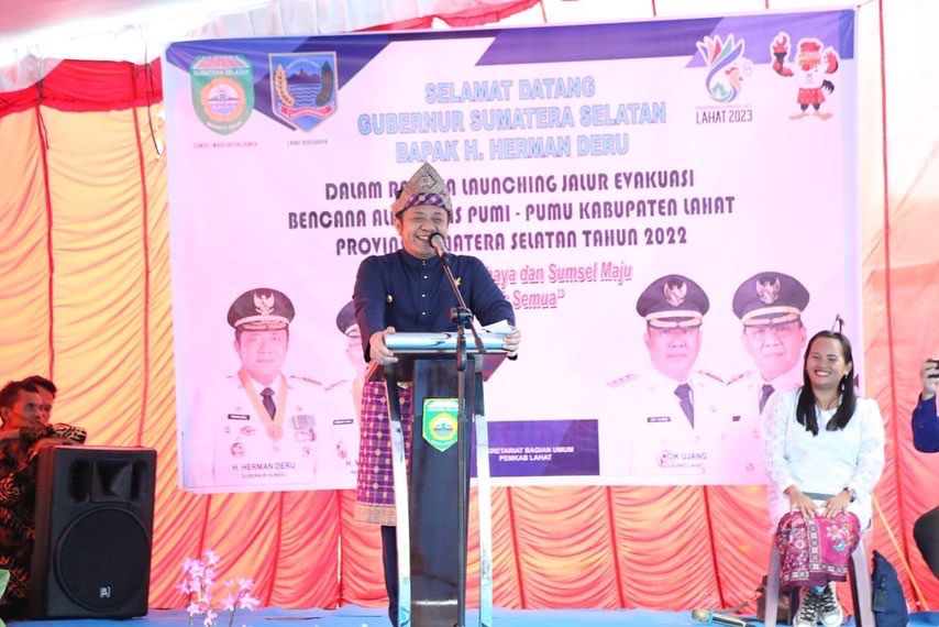 kunjungan kerjanya Desa Sindang Panjang Kabupaten Lahat, pada hari Selasa (21/6) petang. (Foto : Humas Prov. Sumsel)