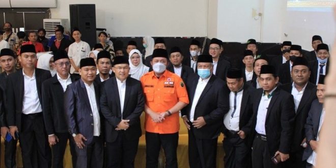 H. Herman Deru menghadiri Pelantikan Pengurus Cabang Nahdatul Ulama (PCNU) Kota Palembang, masa Khidmat 2022-2027 bertempat di Ballroom Hotel Swarna Dwipa Palembang, pada hari Rabu (2 (Foto : Humas Prov. Sumsel)2/6).