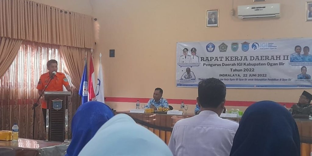Bupati Kabupaten Ogan Ilir, Panca Wijaya Akbar, menghadiri acara Rapat Kerja Daerah II Ikatan Guru Indonesia. (foto : MusiNews.id/Irvan)