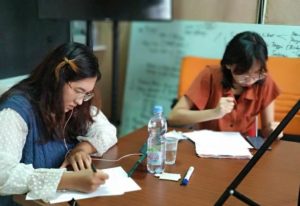 Tim Debat Bahasa Inggris Universitas Bina Darma. (foto : Humas Universitas Bina Darma)