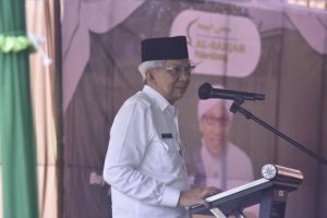 H. Mawardi Yahya saat peresmian pembangunan Ponpes Mahasiswa Al Bahjah Kelurahan Timbangan Kecamatan Indralaya Utara Kabupaten Ogan Ilir, pada hari Kamis (25/8). (Foto : Humas Prov. Sumsel)