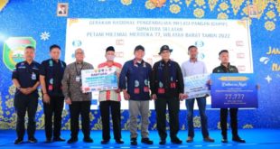 H. Herman Deru secara resmi membuka Jambore Petani Milenial Nasional Wilayah Barat di Desa Tebing Sari Mulya Kecamatan Belitang Madang Raya Kabupaten OKU Timur, pada hari Jumat (26/8). (Foto : Humas Prov. Sumsel)