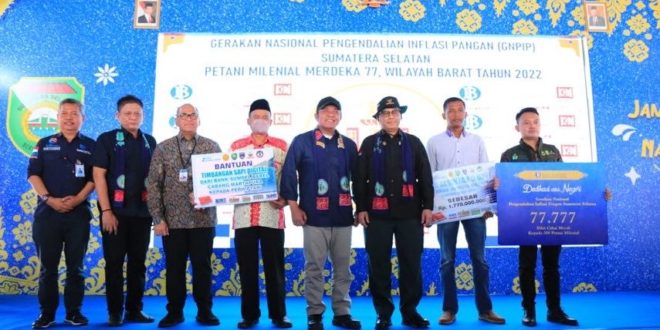 H. Herman Deru secara resmi membuka Jambore Petani Milenial Nasional Wilayah Barat di Desa Tebing Sari Mulya Kecamatan Belitang Madang Raya Kabupaten OKU Timur, pada hari Jumat (26/8). (Foto : Humas Prov. Sumsel)