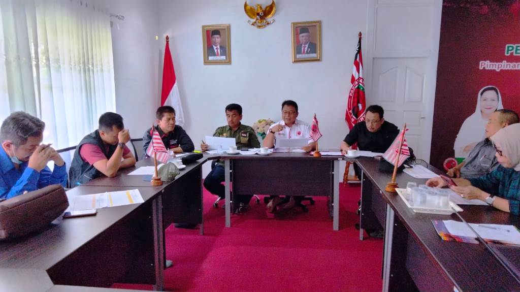 Rapat Pengurus Pimpinan Daerah Partai Kebangkitan Nusantara Provinsi Sumatera Selatan Membahas Persiapan Proses Verifikasi Administrasi dan Faktual oleh KPU. (foto : Edi T)
