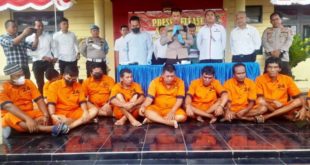 Aparat Gabungan Polres OI dan Mabes Polri Ringkus Sindikat Pengoplos BBM Payakabung. (foto : van)