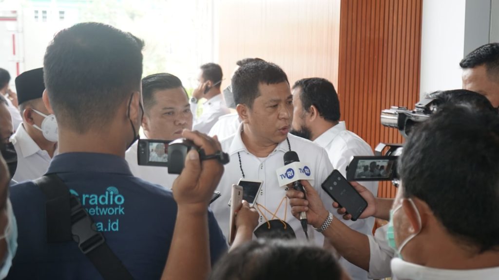 Ketua Kadin Sumsel H Affandi Udji kepada media saat dimintai pendapatnya soal intruksi Kemenkes tentang penjualan dan pembelian obat jenis sirup, Selasa (25/10).