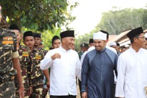 penggalan Sholawat Thola'al Badru 'Alaina bergema di halaman Pondok Pesantren Mafatihul Huda Desa Lubuk Harjo Kecamatan Bayung Lencir, Rabu (26/10/2022). (Foto : Humas Pemkab Muba)