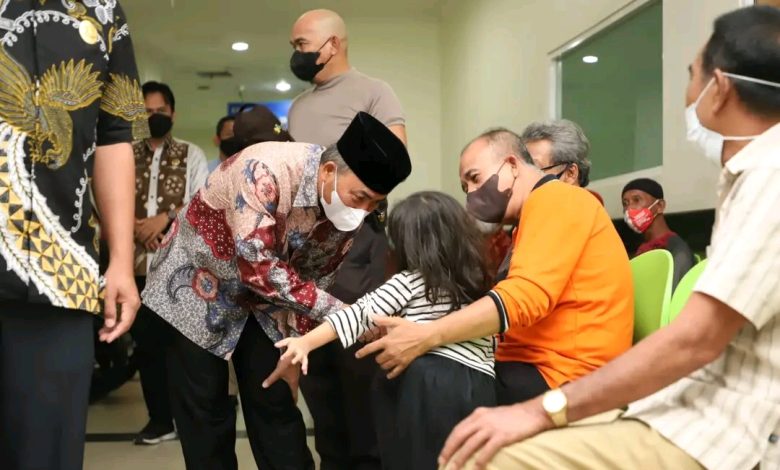 Pj Bupati Muba H Apriyadi melarang segala bentuk pemakaian obat sirup (Foto : Pemkab Muba)