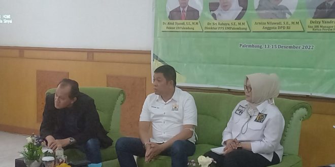 Ketua KADIN Sumsel, Affandi Ujdi, menjadi Narasumber pada kegiatan Lokakarya Visi Misi Program Pasca Sarjana Universitas Muhammadiyah Palembang yang mengusung tema Kompetensi Lulusan yang dibutuhkan di Dunia Kerja, pada hari Selasa siang tanggal 13 Desember 2022 di Ruang 2 Gedung Pasca Sarjana.