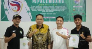 Presiden Klub PS Palembang Ratu Dewa bersama Manager Liga 3 Zulfikar.