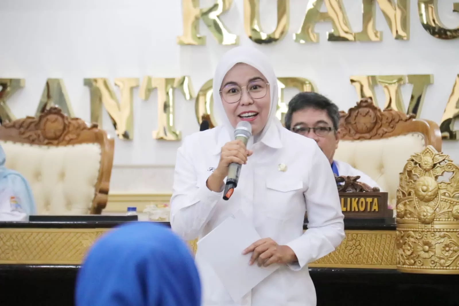 Wakil Wali Kota Palembang, Fitrianti Agustinda, menghadiri acara pelantikan pengurus Yayasan Asma Indonesia (YAI) Cabang Kota Palembang, pada hari Rabu tanggal 11 Januari 2023, di Ruang Parameswara Sekretariat Daerah Kota Palembang. (foto : Dinkominfo Palembang)